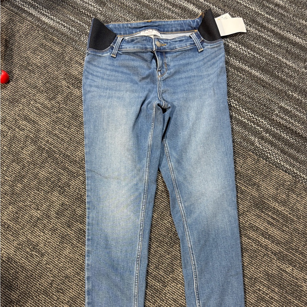 BRAND NEW - Maternity Jeans -Size 6